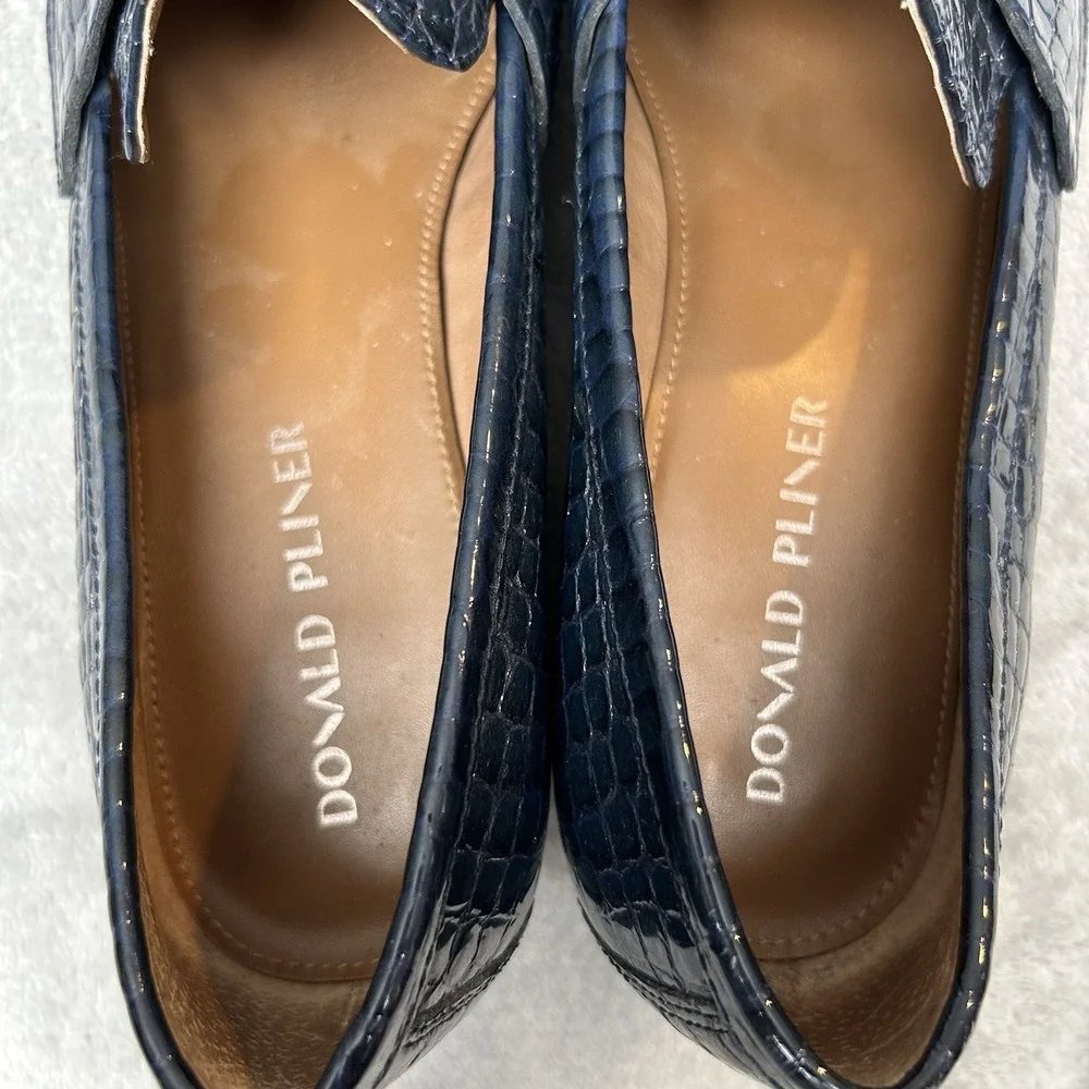 Donald Pliner Avi Croc Embossed Patent Leather Navy Tasseled Shoes Women's 9M